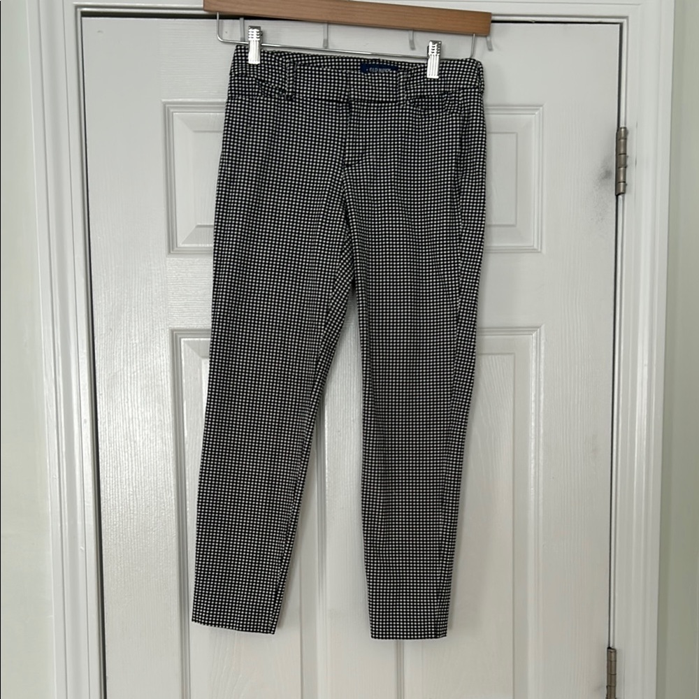 Old Navy Women’s  Black and White Checkered Pants size 4 Regular